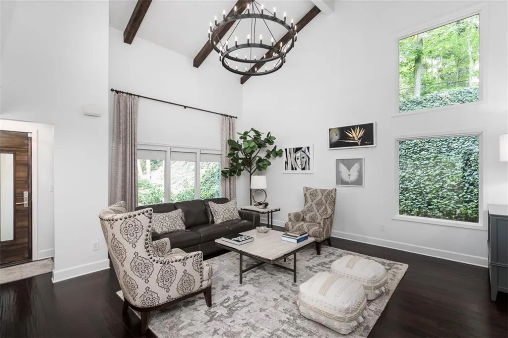 7173 Riverside Drive, Sandy Springs, Georgia 30328, 4 Bedrooms Bedrooms, ,2 BathroomsBathrooms,Residential,Sold,7173 Riverside Drive,6935157