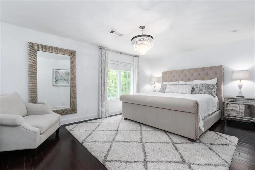 7173 Riverside Drive, Sandy Springs, Georgia 30328, 4 Bedrooms Bedrooms, ,2 BathroomsBathrooms,Residential,Sold,7173 Riverside Drive,6935157