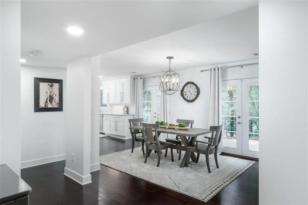 7173 Riverside Drive, Sandy Springs, Georgia 30328, 4 Bedrooms Bedrooms, ,2 BathroomsBathrooms,Residential,Sold,7173 Riverside Drive,6935157