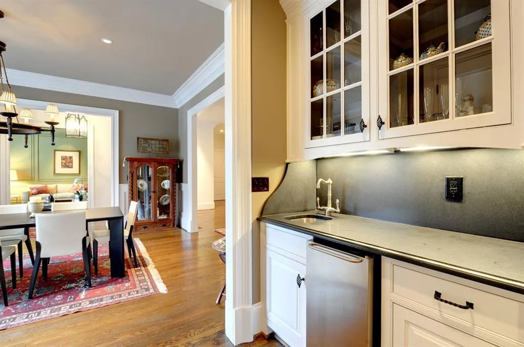 5168 Long Island Drive Nw, Atlanta, Georgia 30327, 5 Bedrooms Bedrooms, ,5 BathroomsBathrooms,Residential,Sold,5168 Long Island Drive Nw,5668273