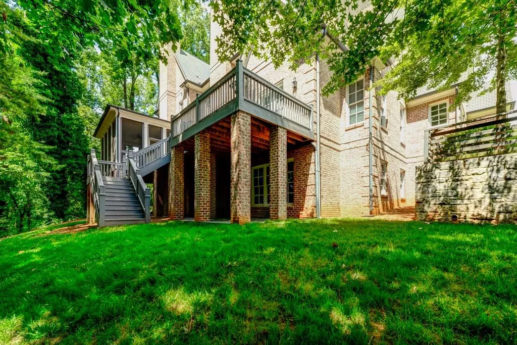 5168 Long Island Drive Nw, Atlanta, Georgia 30327, 5 Bedrooms Bedrooms, ,5 BathroomsBathrooms,Residential,Sold,5168 Long Island Drive Nw,5668273