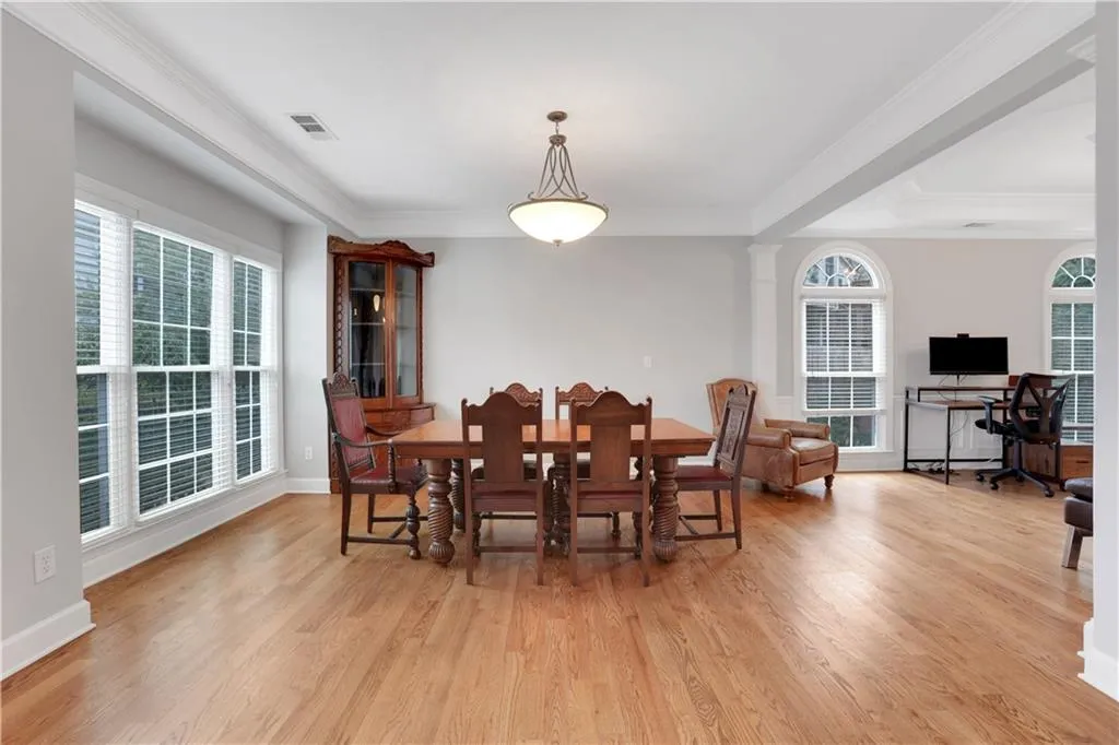 420 Glenridge Close Court, Atlanta, Georgia 30328, 4 Bedrooms Bedrooms, ,2 BathroomsBathrooms,Residential,Sold,420 Glenridge Close Court,7528513