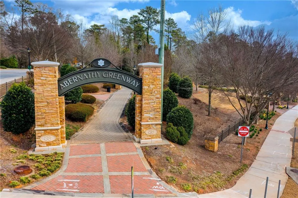 420 Glenridge Close Court, Atlanta, Georgia 30328, 4 Bedrooms Bedrooms, ,2 BathroomsBathrooms,Residential,Sold,420 Glenridge Close Court,7528513