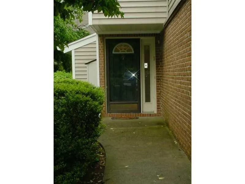 60 Dunwoody Springs Drive Ne Unit A, Atlanta, Georgia 30328, 2 Bedrooms Bedrooms, ,2 BathroomsBathrooms,Residential,Sold,60 Dunwoody Springs Drive Ne Unit A,5637990
