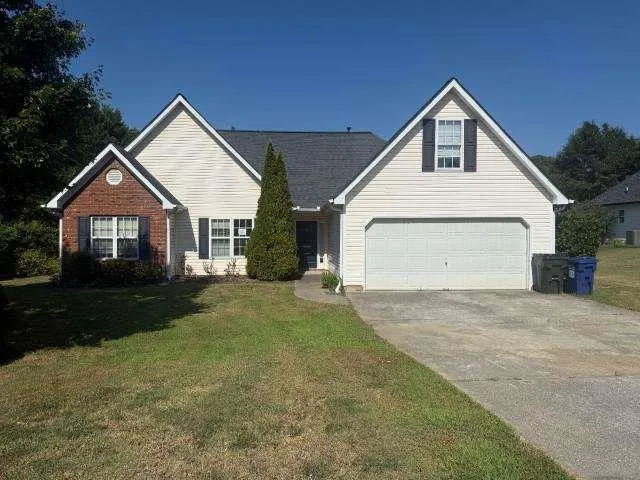 3450 Weeping Willow Lane, Loganville, Georgia 30052