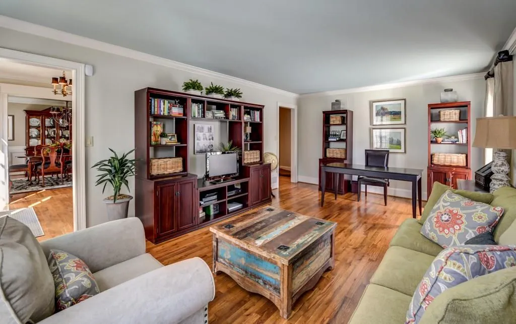 6215 Mountain Brook Way, Atlanta, Georgia 30328, 5 Bedrooms Bedrooms, ,3 BathroomsBathrooms,Residential,Sold,6215 Mountain Brook Way,5933022