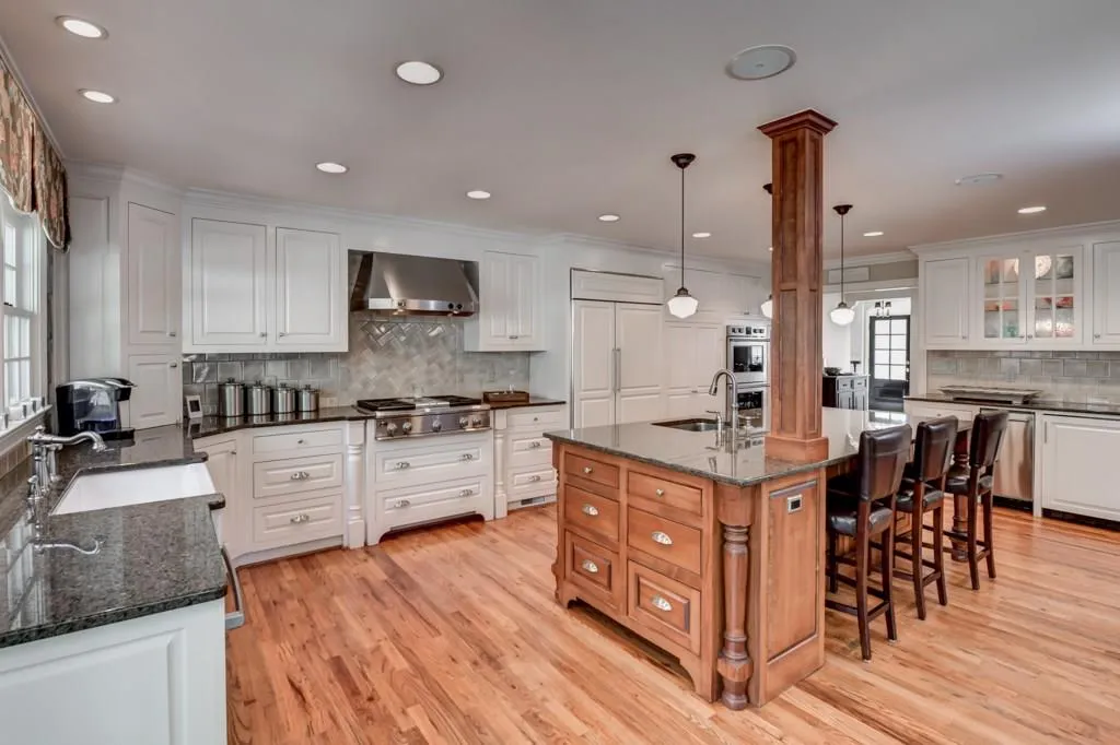 6215 Mountain Brook Way, Atlanta, Georgia 30328, 5 Bedrooms Bedrooms, ,3 BathroomsBathrooms,Residential,Sold,6215 Mountain Brook Way,5933022