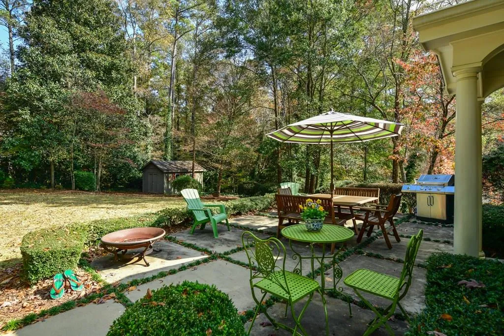 6215 Mountain Brook Way, Atlanta, Georgia 30328, 5 Bedrooms Bedrooms, ,3 BathroomsBathrooms,Residential,Sold,6215 Mountain Brook Way,5933022