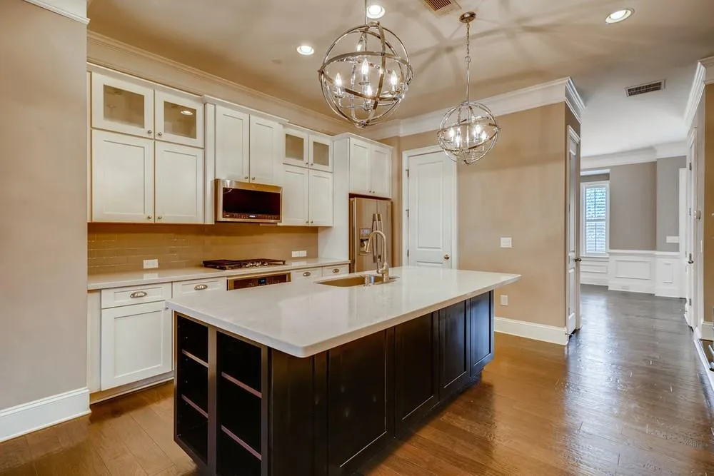 417 Alderwood Street, Sandy Springs, Georgia 30328, 3 Bedrooms Bedrooms, ,3 BathroomsBathrooms,Residential,Sold,417 Alderwood Street,6932906