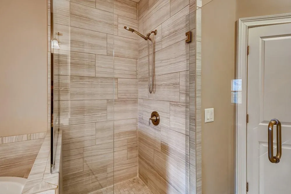 417 Alderwood Street, Sandy Springs, Georgia 30328, 3 Bedrooms Bedrooms, ,3 BathroomsBathrooms,Residential,Sold,417 Alderwood Street,6932906