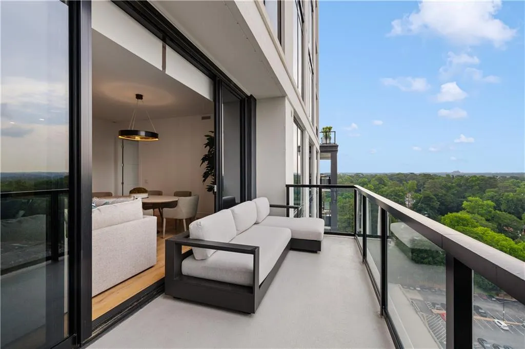 2425 Peachtree Road Ne Unit 1406, Atlanta, Georgia 30305, 2 Bedrooms Bedrooms, 0 ,3 BathroomsBathrooms,Residential,For Sale,2425 Peachtree Road Ne Unit 1406,7777265