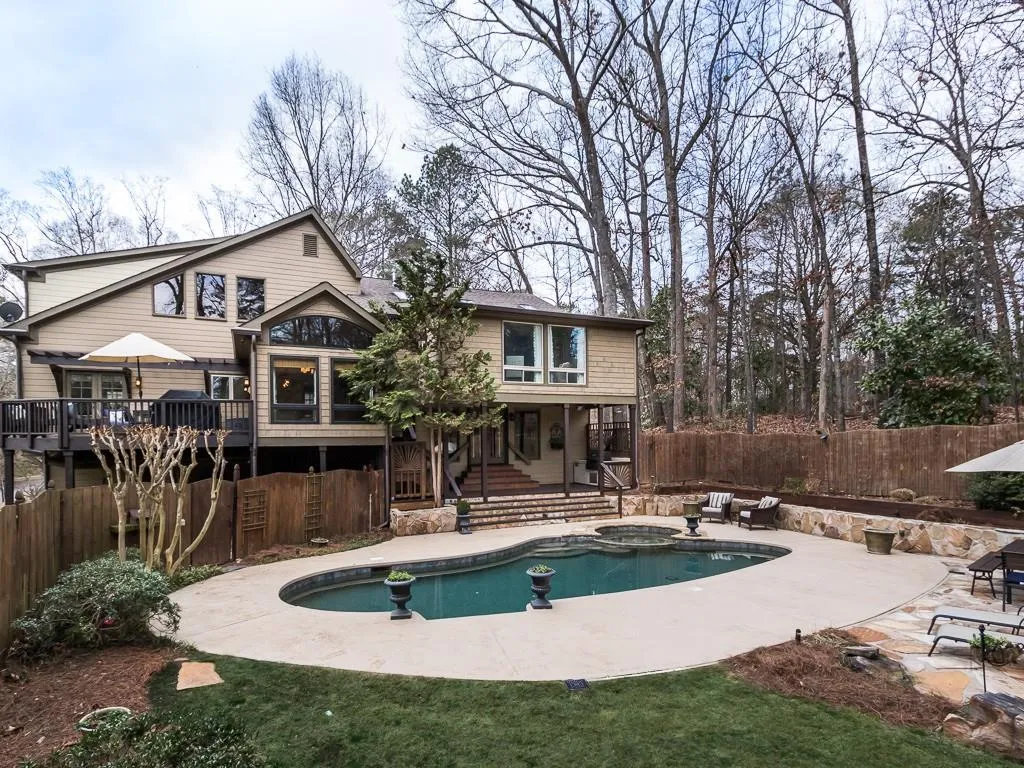 4895 High Point Road, Sandy Springs, Georgia 30342, 4 Bedrooms Bedrooms, ,3 BathroomsBathrooms,Residential,Sold,4895 High Point Road,5993993
