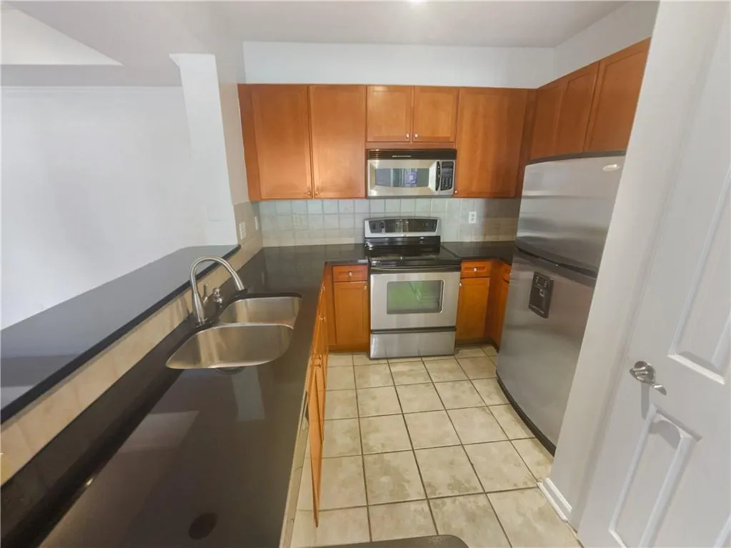 1250 Parkwood Circle Se Unit 2309, Atlanta, Georgia 30339, 2 Bedrooms Bedrooms, ,2 BathroomsBathrooms,Residential,For Sale,1250 Parkwood Circle Se Unit 2309,7543278