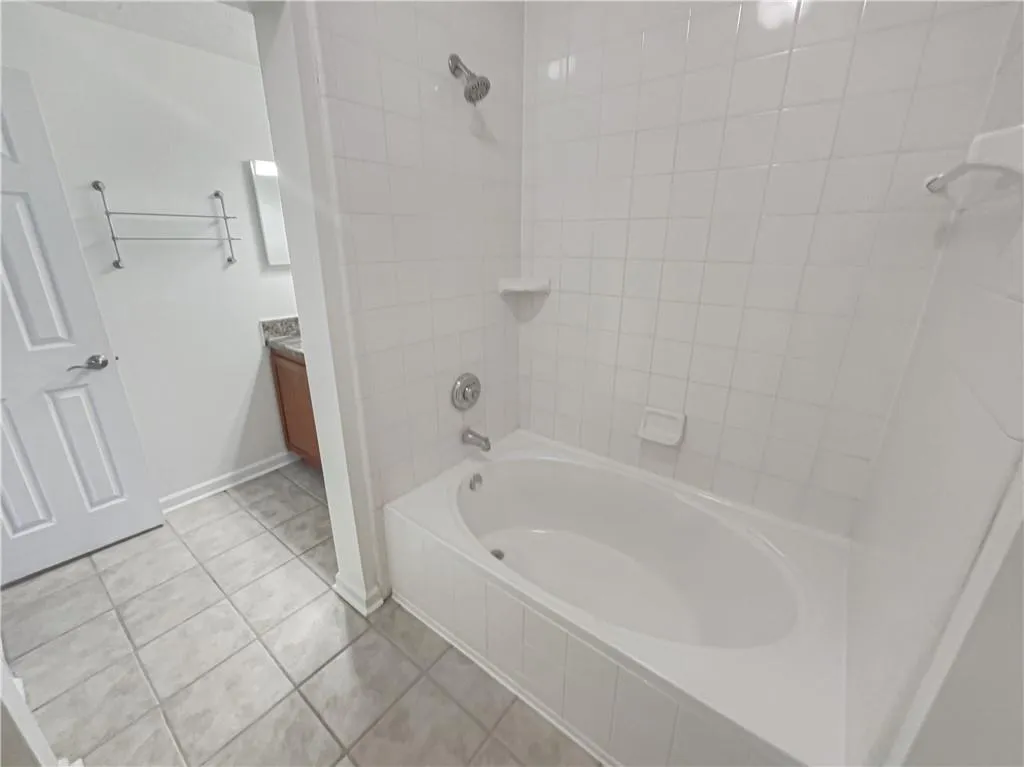 1250 Parkwood Circle Se Unit 2309, Atlanta, Georgia 30339, 2 Bedrooms Bedrooms, ,2 BathroomsBathrooms,Residential,For Sale,1250 Parkwood Circle Se Unit 2309,7543278