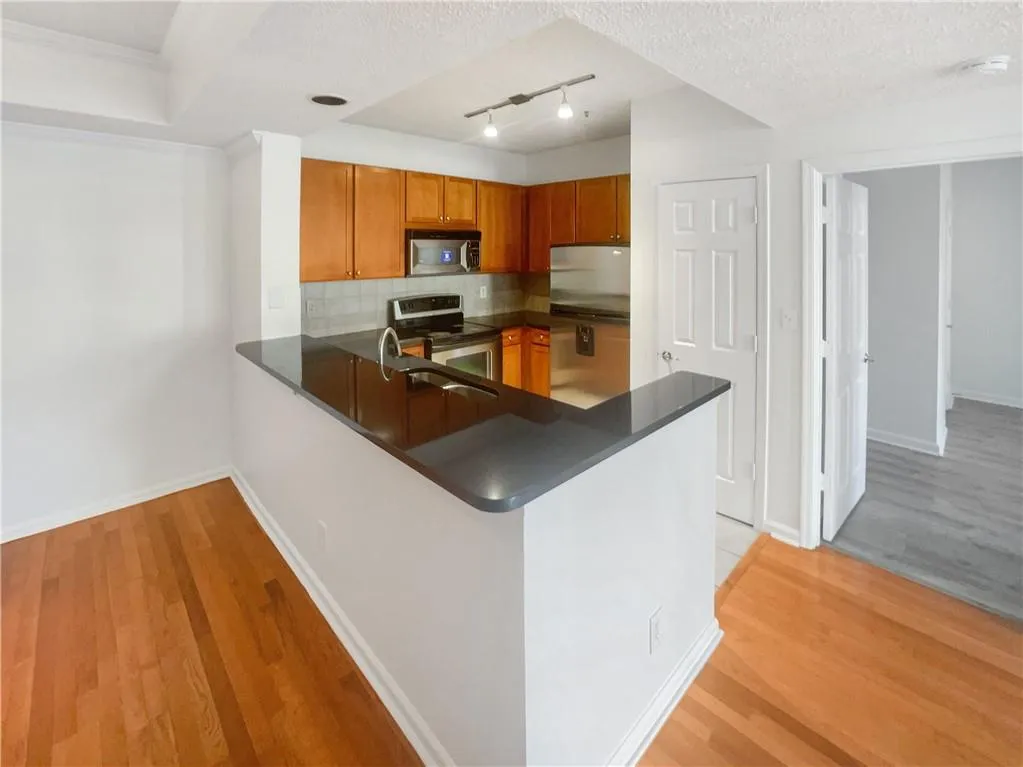 1250 Parkwood Circle Se Unit 2309, Atlanta, Georgia 30339, 2 Bedrooms Bedrooms, ,2 BathroomsBathrooms,Residential,For Sale,1250 Parkwood Circle Se Unit 2309,7543278