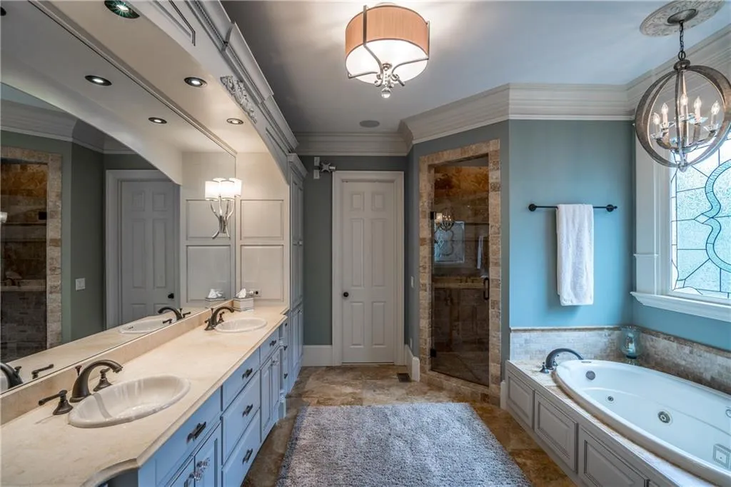 565 Glengate Cove, Atlanta, Georgia 30328, 7 Bedrooms Bedrooms, ,6 BathroomsBathrooms,Residential,Sold,565 Glengate Cove,5896628