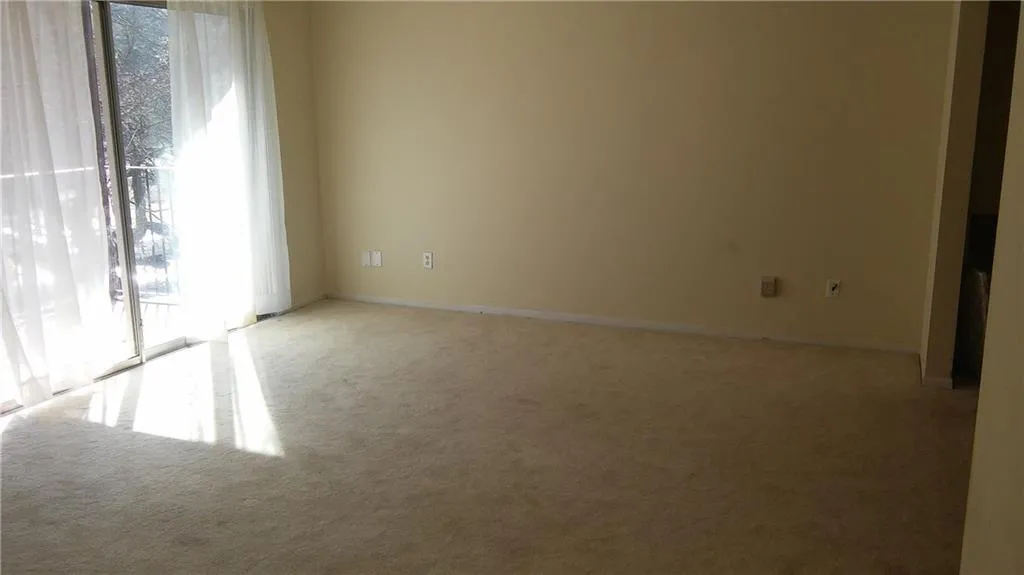 6851 Roswell Road Unit F29, Atlanta, Georgia 30328, 2 Bedrooms Bedrooms, ,2 BathroomsBathrooms,Residential,Sold,6851 Roswell Road Unit F29,5604806