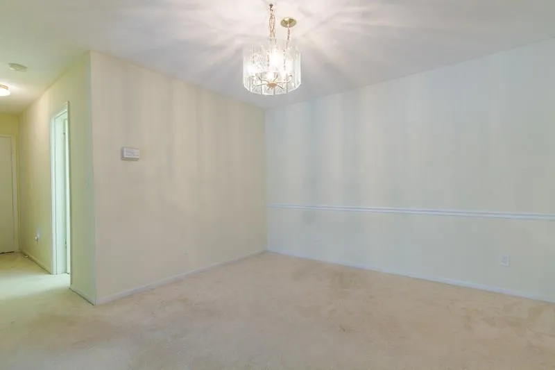 6851 Roswell Road Unit F29, Atlanta, Georgia 30328, 2 Bedrooms Bedrooms, ,2 BathroomsBathrooms,Residential,Sold,6851 Roswell Road Unit F29,5604806