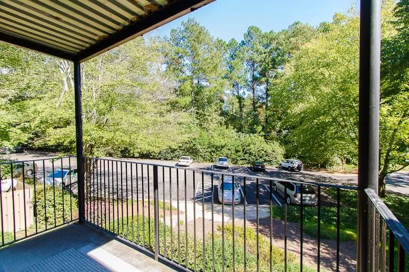 6851 Roswell Road Unit F29, Atlanta, Georgia 30328, 2 Bedrooms Bedrooms, ,2 BathroomsBathrooms,Residential,Sold,6851 Roswell Road Unit F29,5604806