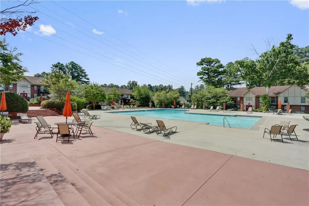 6851 Roswell Road Unit F29, Atlanta, Georgia 30328, 2 Bedrooms Bedrooms, ,2 BathroomsBathrooms,Residential,Sold,6851 Roswell Road Unit F29,5604806