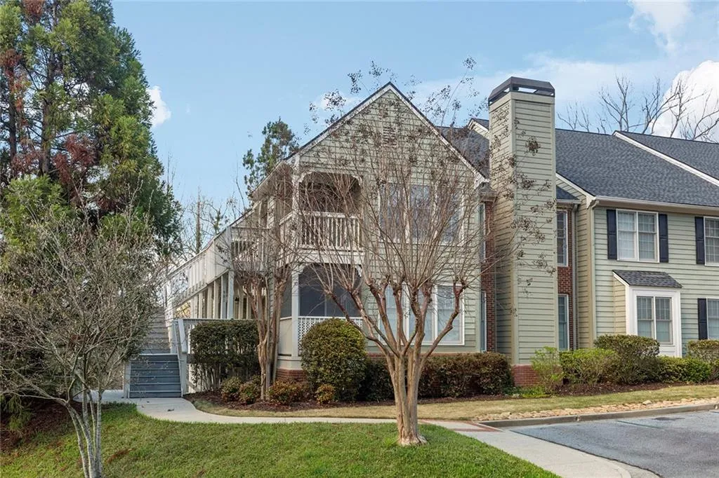 902 Camden Court Unit 902, Atlanta, Georgia 30327, 2 Bedrooms Bedrooms, ,2 BathroomsBathrooms,Residential,Sold,902 Camden Court Unit 902,7354859