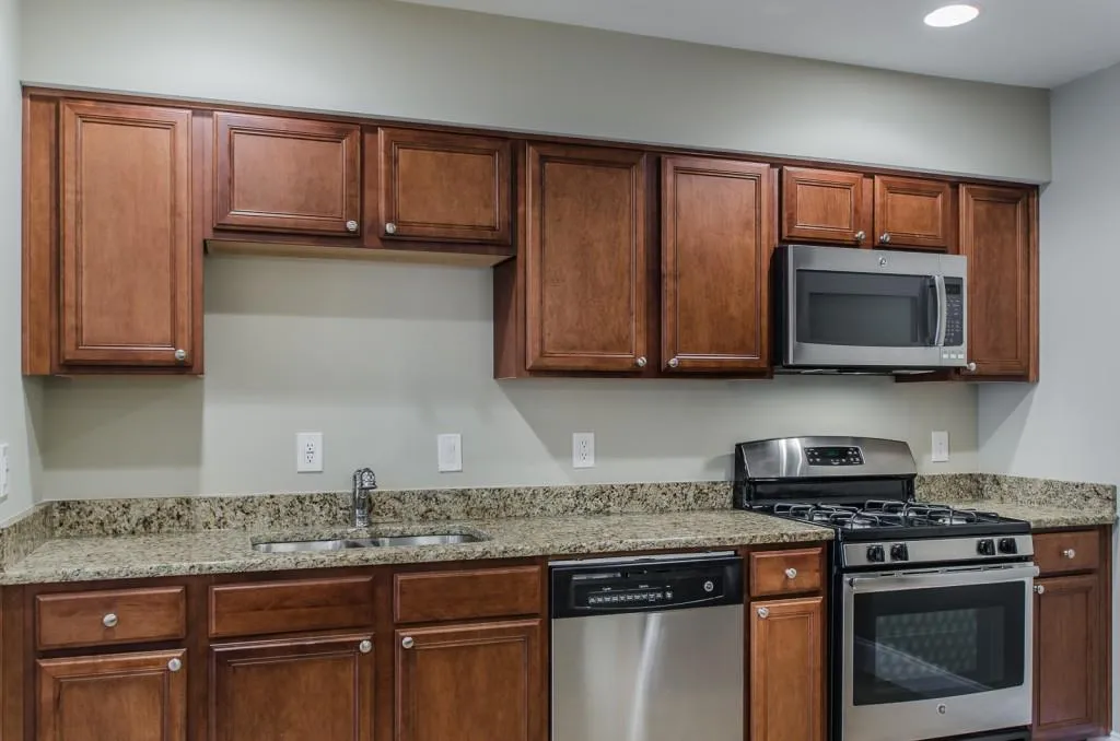 6980 Roswell Road Ne Unit C10, Sandy Springs, Georgia 30328, 2 Bedrooms Bedrooms, ,2 BathroomsBathrooms,Residential,Sold,6980 Roswell Road Ne Unit C10,5639128