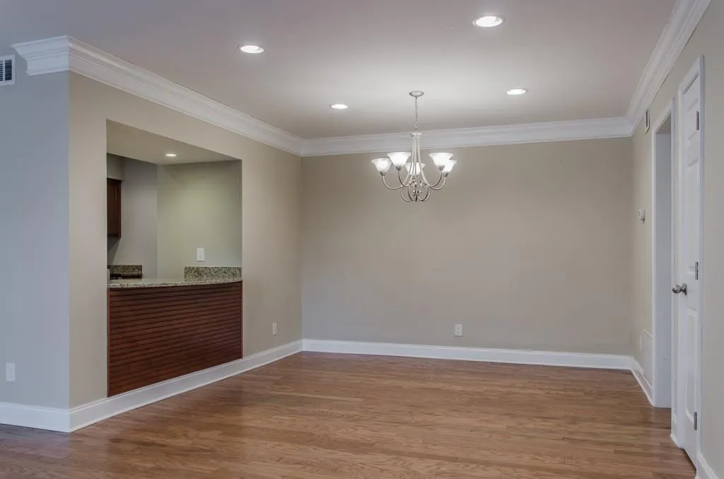 6980 Roswell Road Ne Unit C10, Sandy Springs, Georgia 30328, 2 Bedrooms Bedrooms, ,2 BathroomsBathrooms,Residential,Sold,6980 Roswell Road Ne Unit C10,5639128