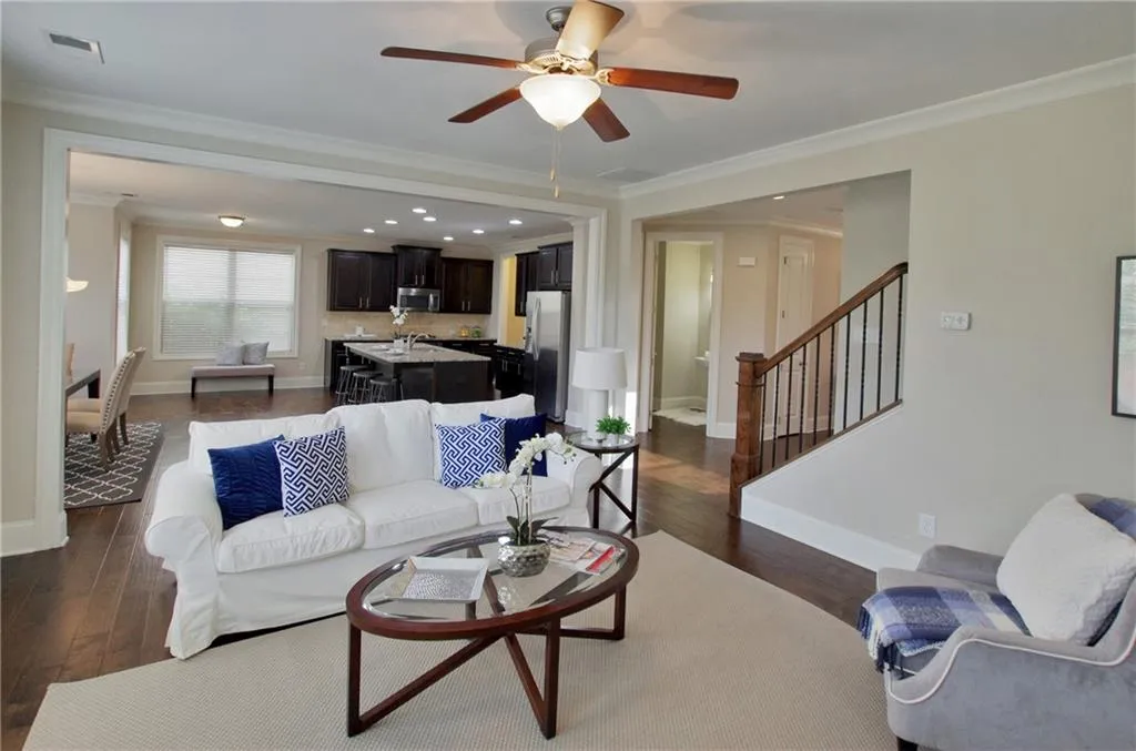 7600 Highland Bluff, Atlanta, Georgia 30328, 4 Bedrooms Bedrooms, ,2 BathroomsBathrooms,Residential,Sold,7600 Highland Bluff,6771118