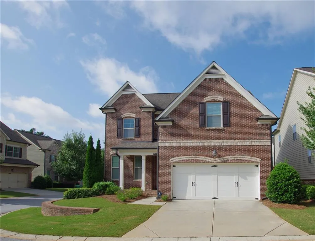 7600 Highland Bluff, Atlanta, Georgia 30328, 4 Bedrooms Bedrooms, ,2 BathroomsBathrooms,Residential,Sold,7600 Highland Bluff,6771118