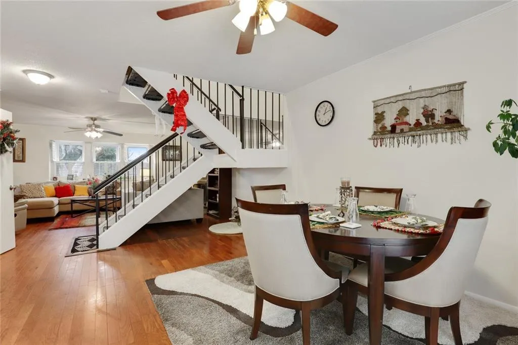 7300 Cardigan Circle, Sandy Springs, Georgia 30342, 2 Bedrooms Bedrooms, ,2 BathroomsBathrooms,Residential,Sold,7300 Cardigan Circle,6855527