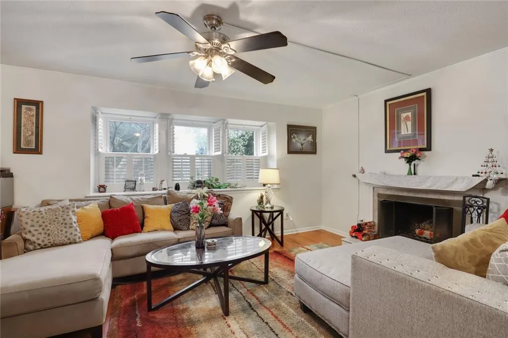 7300 Cardigan Circle, Sandy Springs, Georgia 30342, 2 Bedrooms Bedrooms, ,2 BathroomsBathrooms,Residential,Sold,7300 Cardigan Circle,6855527