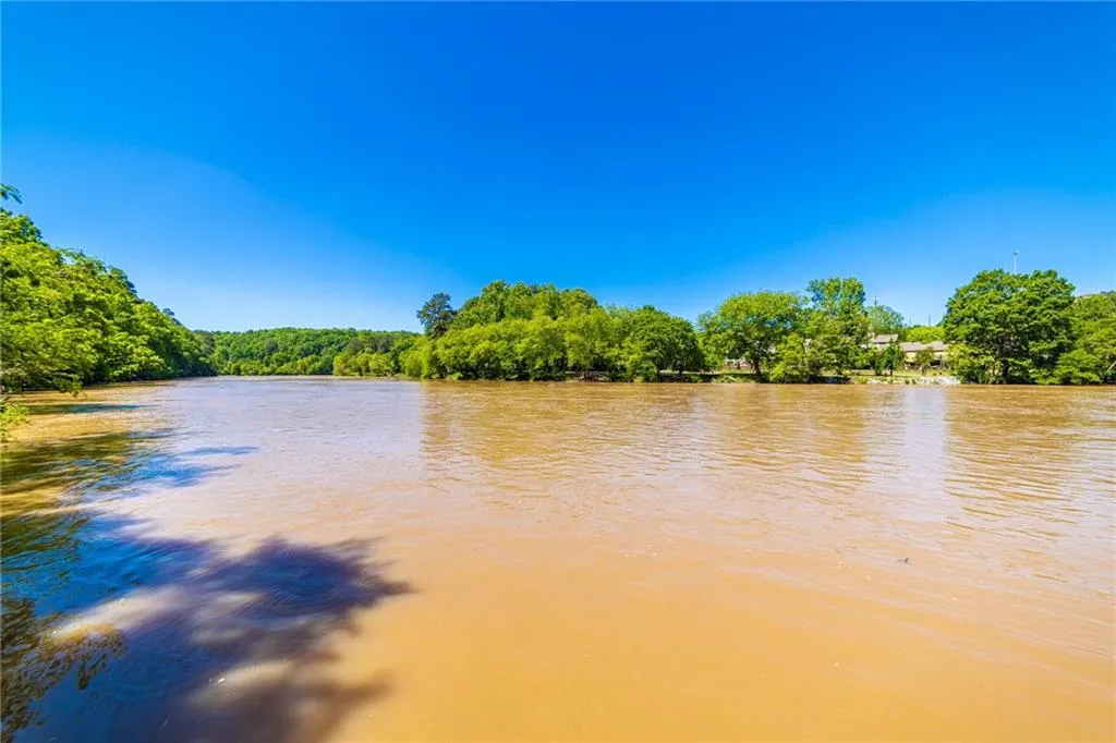 200 River Vista Drive Unit 238, Atlanta, Georgia 30339, 2 Bedrooms Bedrooms, ,2 BathroomsBathrooms,Residential,Sold,200 River Vista Drive Unit 238,6879879