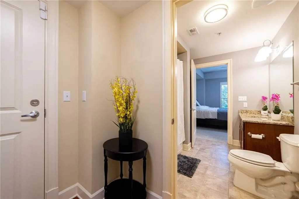 200 River Vista Drive Unit 238, Atlanta, Georgia 30339, 2 Bedrooms Bedrooms, ,2 BathroomsBathrooms,Residential,Sold,200 River Vista Drive Unit 238,6879879