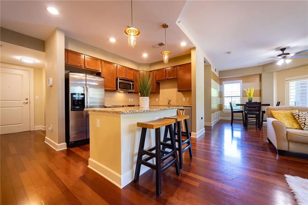 200 River Vista Drive Unit 238, Atlanta, Georgia 30339, 2 Bedrooms Bedrooms, ,2 BathroomsBathrooms,Residential,Sold,200 River Vista Drive Unit 238,6879879