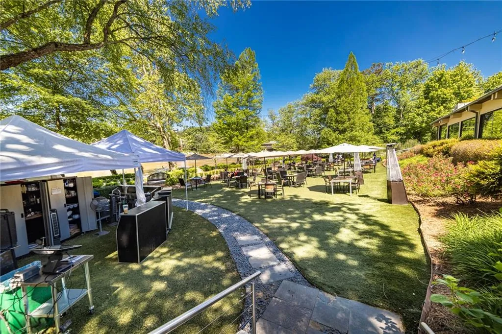 200 River Vista Drive Unit 238, Atlanta, Georgia 30339, 2 Bedrooms Bedrooms, ,2 BathroomsBathrooms,Residential,Sold,200 River Vista Drive Unit 238,6879879