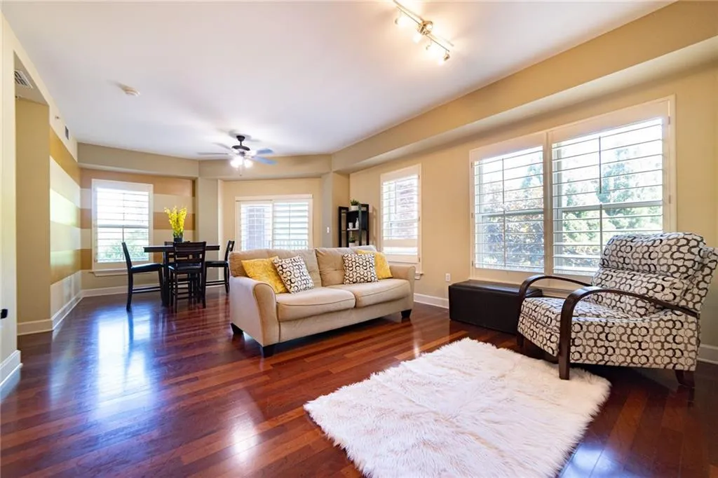 200 River Vista Drive Unit 238, Atlanta, Georgia 30339, 2 Bedrooms Bedrooms, ,2 BathroomsBathrooms,Residential,Sold,200 River Vista Drive Unit 238,6879879