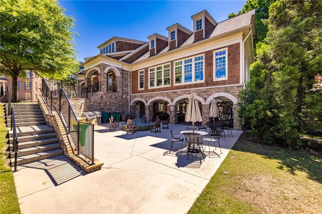 200 River Vista Drive Unit 238, Atlanta, Georgia 30339, 2 Bedrooms Bedrooms, ,2 BathroomsBathrooms,Residential,Sold,200 River Vista Drive Unit 238,6879879