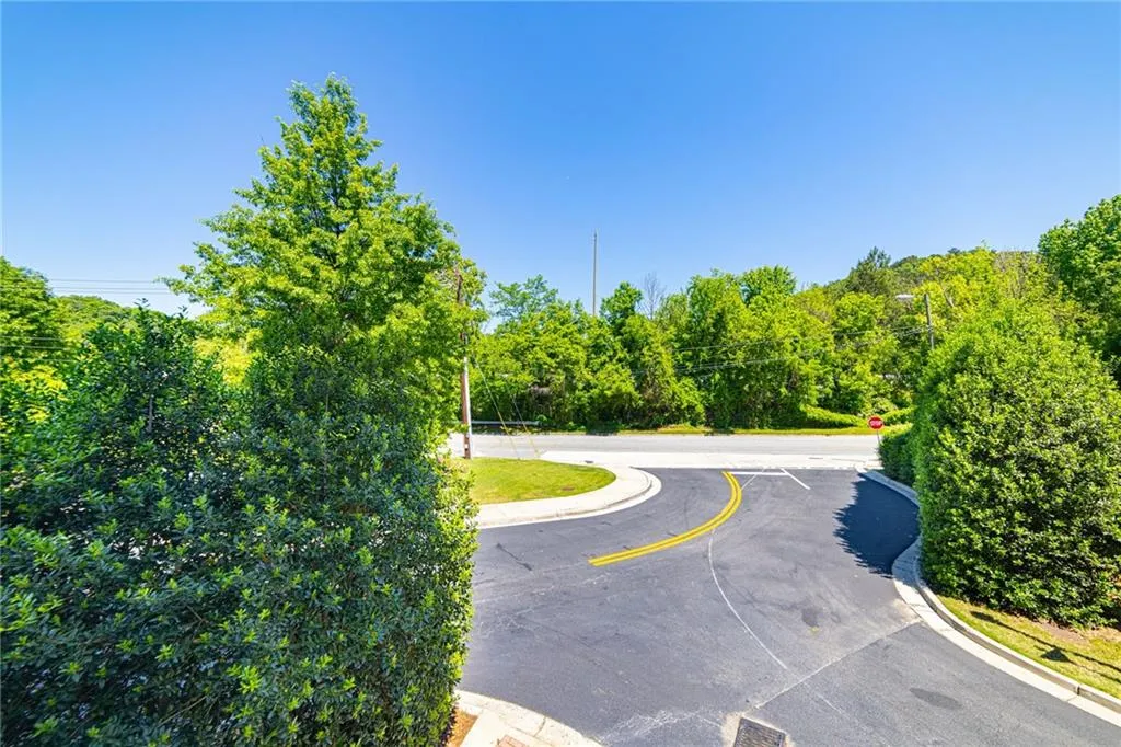 200 River Vista Drive Unit 238, Atlanta, Georgia 30339, 2 Bedrooms Bedrooms, ,2 BathroomsBathrooms,Residential,Sold,200 River Vista Drive Unit 238,6879879