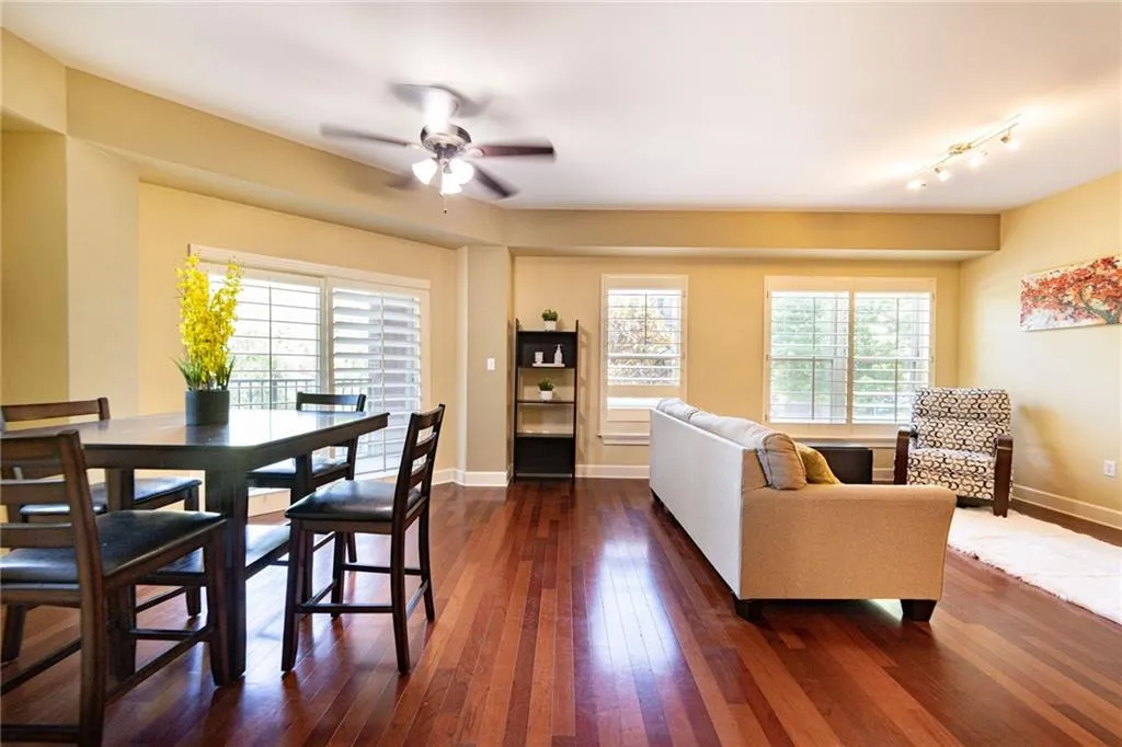 200 River Vista Drive Unit 238, Atlanta, Georgia 30339, 2 Bedrooms Bedrooms, ,2 BathroomsBathrooms,Residential,Sold,200 River Vista Drive Unit 238,6879879