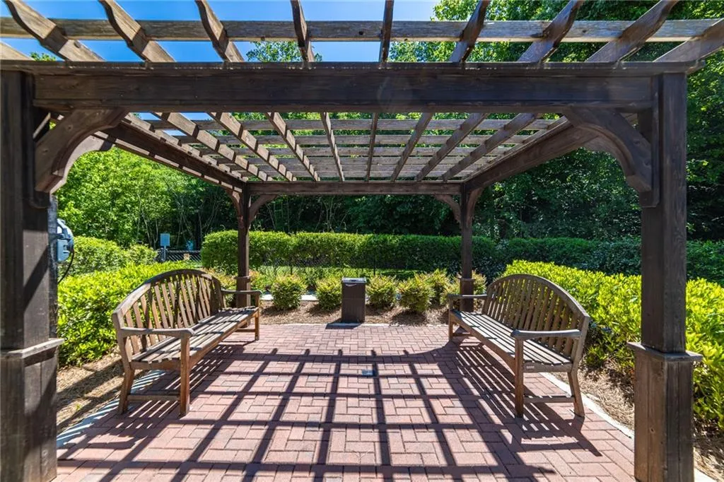 200 River Vista Drive Unit 238, Atlanta, Georgia 30339, 2 Bedrooms Bedrooms, ,2 BathroomsBathrooms,Residential,Sold,200 River Vista Drive Unit 238,6879879