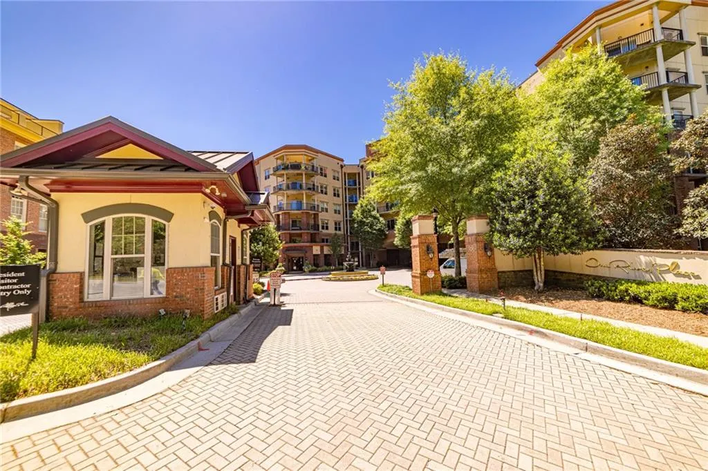 200 River Vista Drive Unit 238, Atlanta, Georgia 30339, 2 Bedrooms Bedrooms, ,2 BathroomsBathrooms,Residential,Sold,200 River Vista Drive Unit 238,6879879