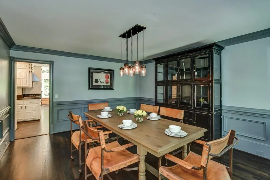 390 River Valley Road, Atlanta, Georgia 30328, 4 Bedrooms Bedrooms, ,4 BathroomsBathrooms,Residential,Sold,390 River Valley Road,6010545