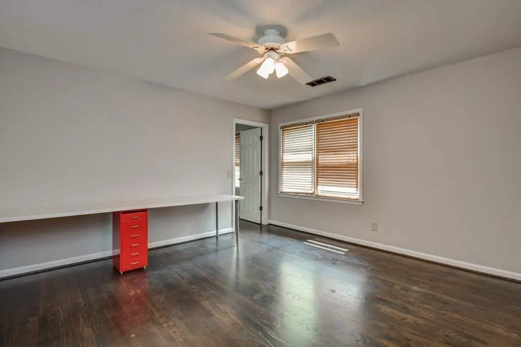 390 River Valley Road, Atlanta, Georgia 30328, 4 Bedrooms Bedrooms, ,4 BathroomsBathrooms,Residential,Sold,390 River Valley Road,6010545