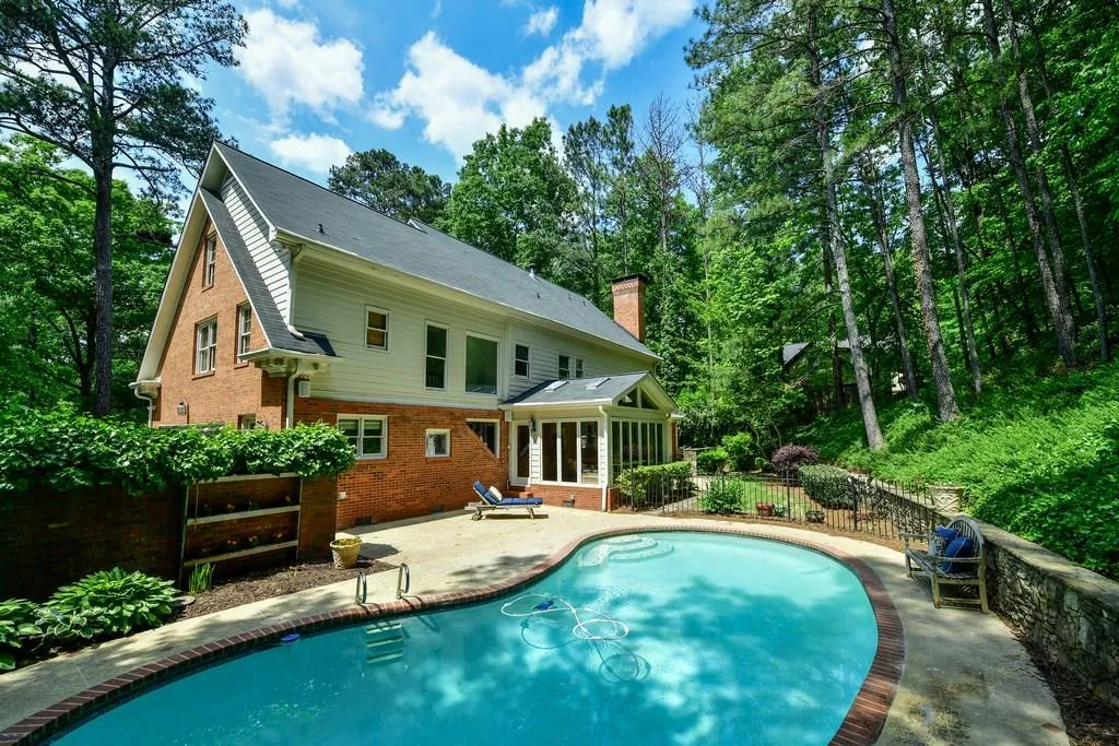 390 River Valley Road, Atlanta, Georgia 30328, 4 Bedrooms Bedrooms, ,4 BathroomsBathrooms,Residential,Sold,390 River Valley Road,6010545