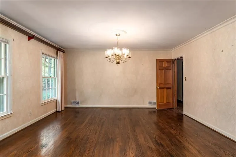 5280 Long Island Drive Nw, Atlanta, Georgia 30327, 5 Bedrooms Bedrooms, ,4 BathroomsBathrooms,Residential,Sold,5280 Long Island Drive Nw,6636034