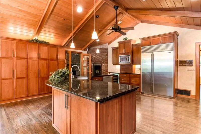 5280 Long Island Drive Nw, Atlanta, Georgia 30327, 5 Bedrooms Bedrooms, ,4 BathroomsBathrooms,Residential,Sold,5280 Long Island Drive Nw,6636034