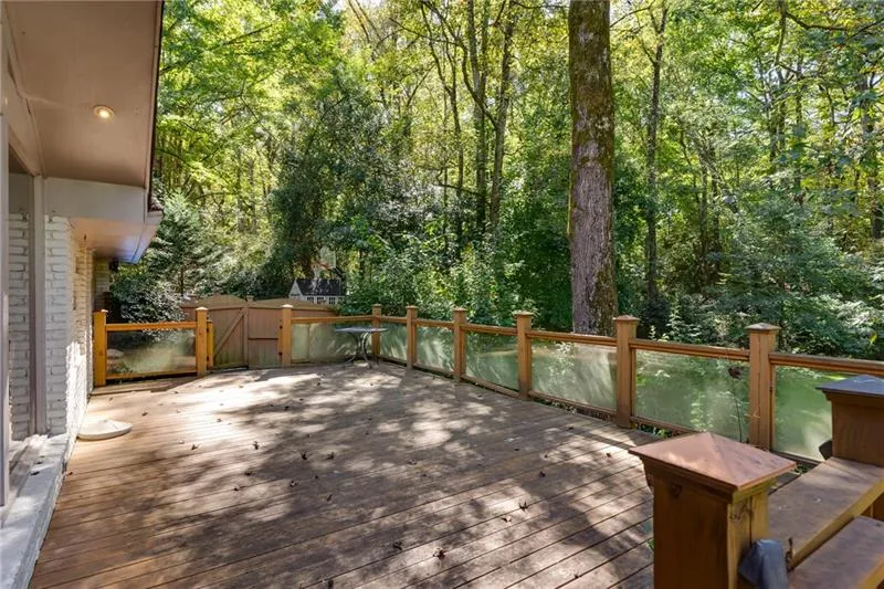 5280 Long Island Drive Nw, Atlanta, Georgia 30327, 5 Bedrooms Bedrooms, ,4 BathroomsBathrooms,Residential,Sold,5280 Long Island Drive Nw,6636034