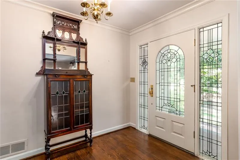 5280 Long Island Drive Nw, Atlanta, Georgia 30327, 5 Bedrooms Bedrooms, ,4 BathroomsBathrooms,Residential,Sold,5280 Long Island Drive Nw,6636034