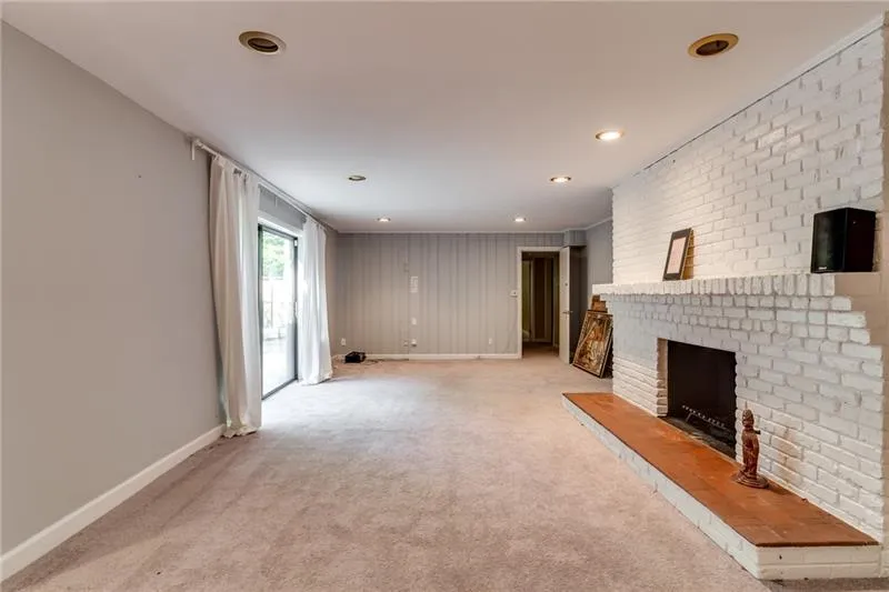 5280 Long Island Drive Nw, Atlanta, Georgia 30327, 5 Bedrooms Bedrooms, ,4 BathroomsBathrooms,Residential,Sold,5280 Long Island Drive Nw,6636034