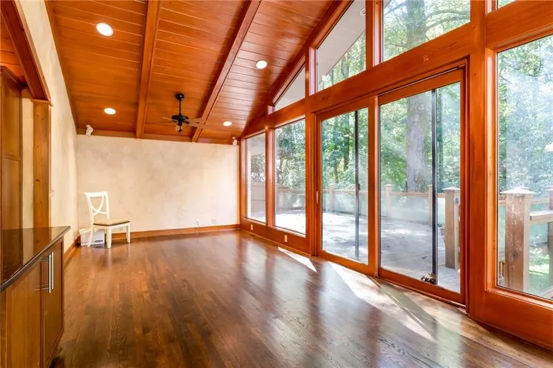 5280 Long Island Drive Nw, Atlanta, Georgia 30327, 5 Bedrooms Bedrooms, ,4 BathroomsBathrooms,Residential,Sold,5280 Long Island Drive Nw,6636034